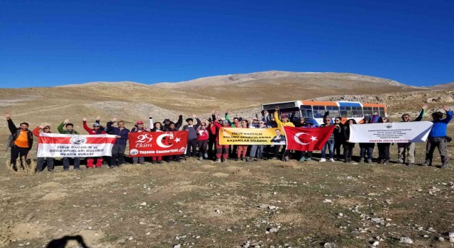 Mersin Büyükşehir Belediyesinden zirve tırmaşına ulaşım desteği