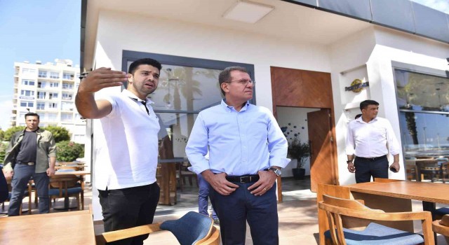 Mersin sahiline farklı konsepte 2 ayrı kafe