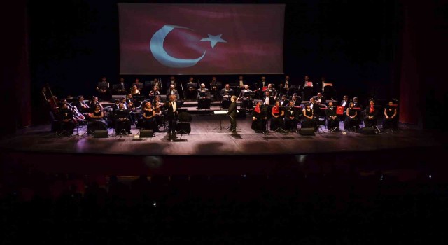 Mersinde Cumhuriyet coşkusu tüm kenti sardı