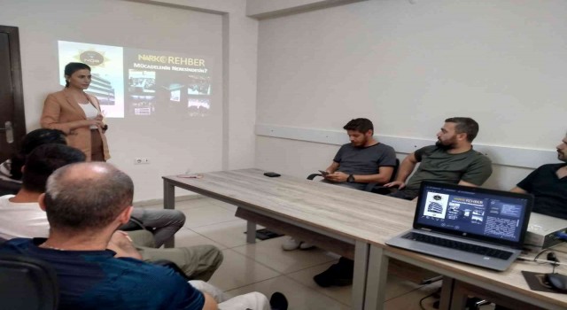 Mersinde En İyi Narkotik Polisi Anne eğitimi