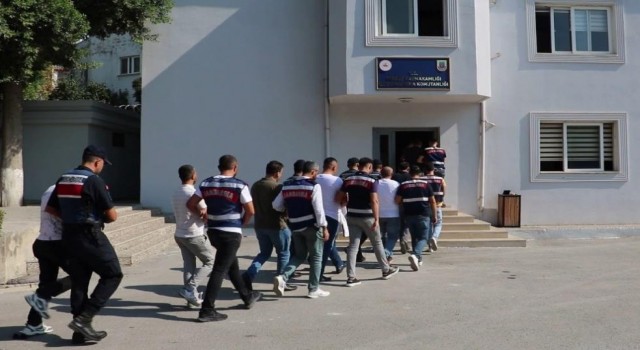 Mersinde kolay kredi zanlılarına operasyon: 10 tutuklama
