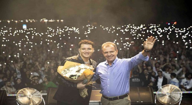 Mersinde Patron ve Edis ile unutulmaz bir bayram gecesi yaşandı