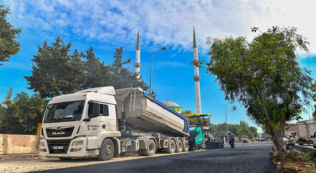 Mersinde yollar yenileniyor