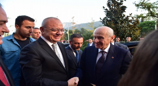 MHP Genel Başkanı Bahçeliden Başkan Ergüne övgü