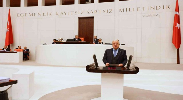 Milletvekili Uzerden 29 Ekim kutlaması