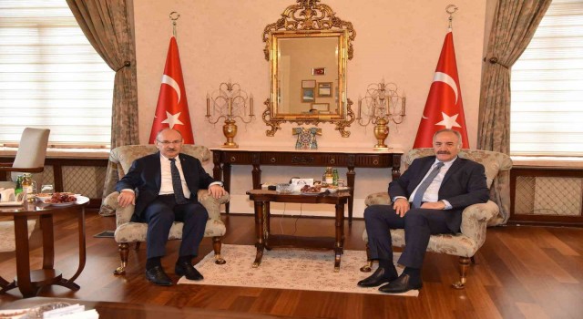 Milli Güvenlik Kurulu Genel Sekreteri Seyfullah Hacımüftüoğlu Vali Karadenizi ziyaret etti