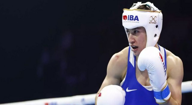 Milli sporcu Buse Naz Çakıroğlundan altın madalya