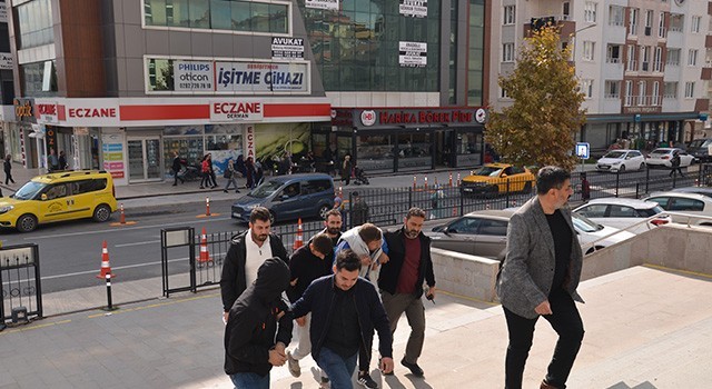 Motosiklet hırsızları kıskıvrak yakalandı