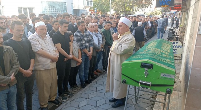 Motosiklet kazasında ölen genç son yolculuğuna uğurlandı