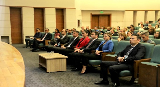 Muğlada öğretmenlere MEB ders kitabı inceleme semineri düzenlendi