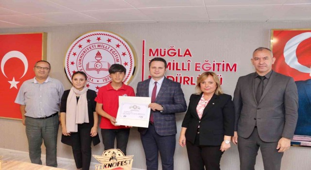 Muğlanın gençleri Milli Teknoloji Hamlesi bayrağını dalgalandırıyor