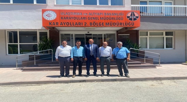 Muhtarların mücadelesi sonuç verdi, yolun yapımı için çalışmalar başladı