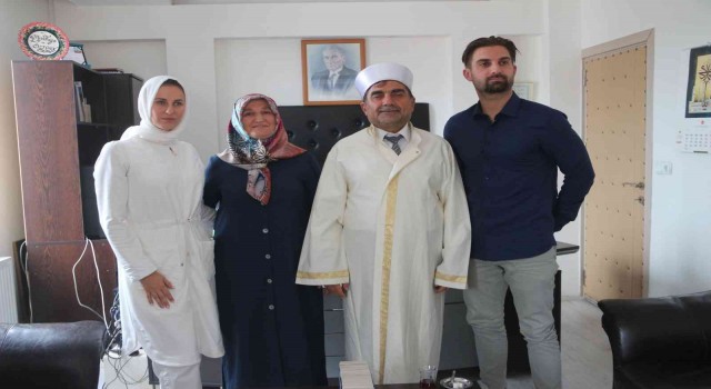 Mut müftüsüne Macar gelin