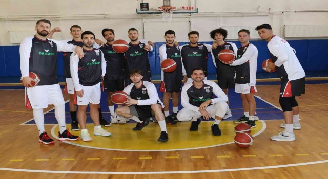 Nazilli Belediyespor Basketbol Takımı Uşaktan şampiyon olarak döndü