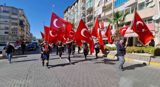 Nazillide Cumhuriyet coşkusu caddelere taştı