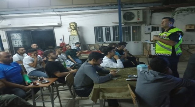 Nazillide traktör sürücülerine eğitim verildi