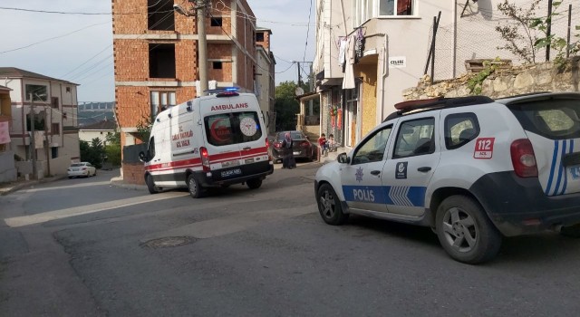 ‘Neden çalışmıyorsun diyen kızını sopayla döverek hastanelik etti