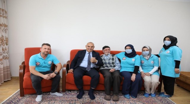Niğdede 330 yaşlıya vefa