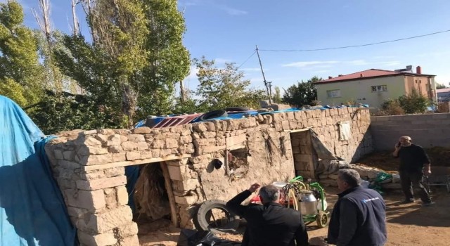 Niğdede ahır çöktü: 1 ölü, 1 yaralı