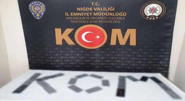 Niğdede gümrük kaçağı cep telefonu ele geçirdi