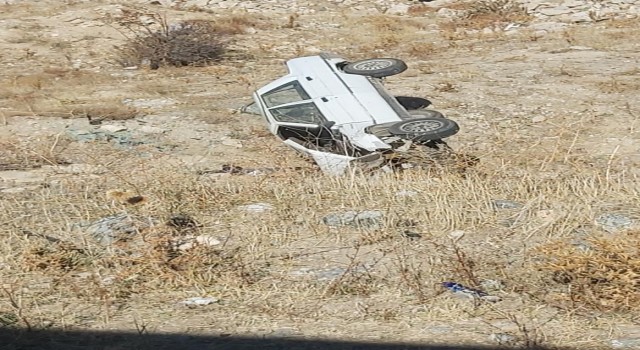 Niğdede otomobil şarampole uçtu: 1 ölü, 1 ağır yaralı