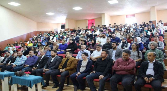 Nilhan Osmanoğlu dedesi Sultan Abdülhamid Hanı anlattı