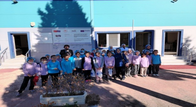 Öğrenciler süt ürünleri tesislerini gezdi