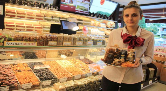 Okullar başladı, kuruyemişe ilgi arttı