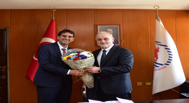OMÜ İnsan ve Toplum Bilimleri Fakültesine yeni dekan