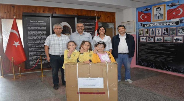 Ortacalı öğrenciler kazandıkları sandalyeyi Kahramanmaraşa gönderdi