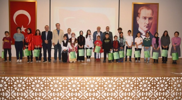 Osmaniyede “29 Ekim Cumhuriyet Bayramı” şiir okuma yarışması