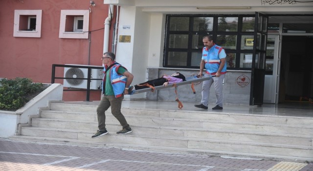 Osmaniyede gerçeğini aratmayan yangın tatbikatı