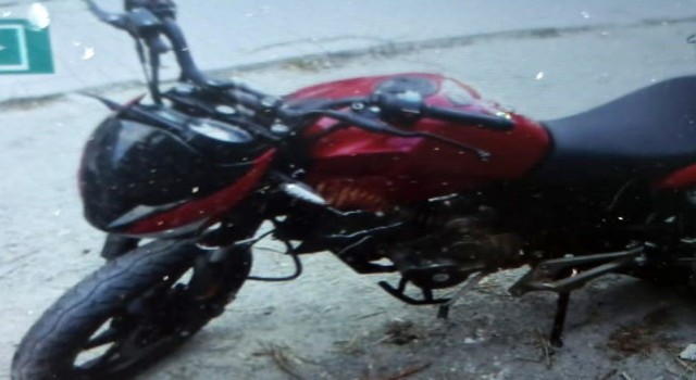 Otomobil motosikletle çarpıştı: 2 yaralı
