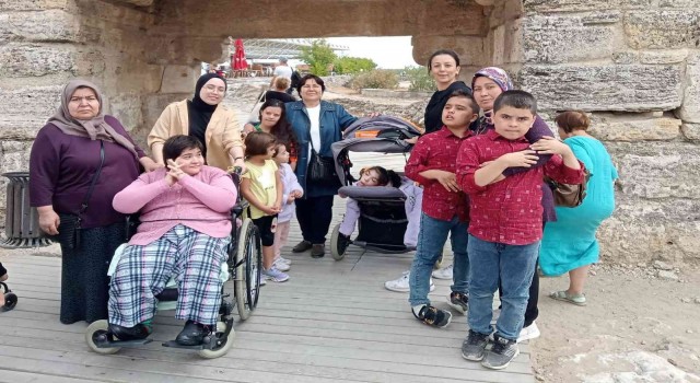 Özel bireyler tarihi mekanları gezdi