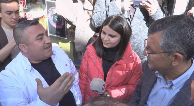 Özelden “Genel başkanınızı değiştirin” diyen esnafa: “O CHPlilerin bileceği iş”