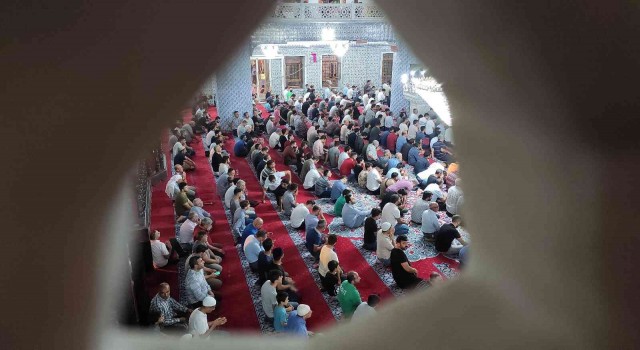 Peygamberler şehri” Şanlıurfada Mevlit Kandili coşkusu