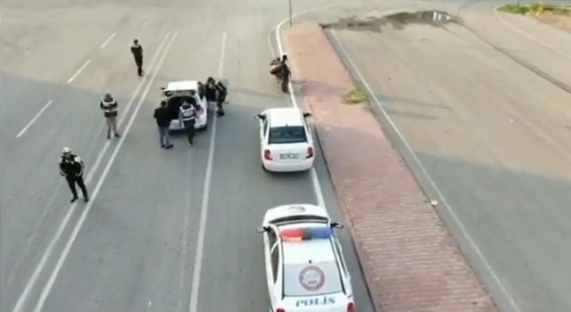 Polis ekiplerinden huzur uygulaması: Aranan 29 şahıs yakalandı