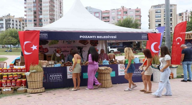 Pozantının organik lezzetler standına yoğun ilgi