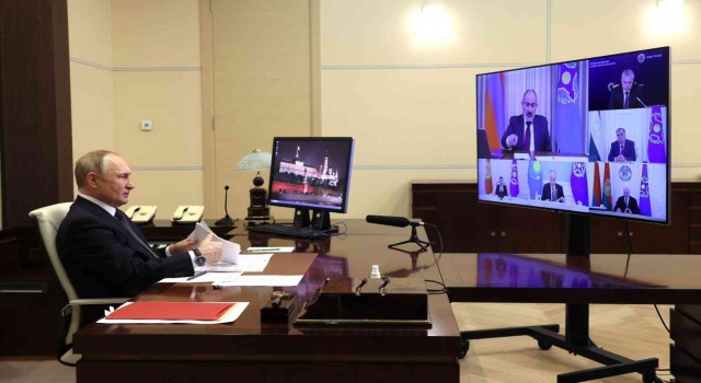 Putin: Azerbaycan ve Ermenistan arasındaki ilişkileri istikrara kavuşturmak için her şeyi yapıyoruz