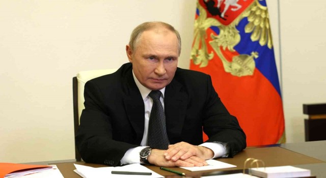 Putin, Ukraynadan ilhak edilen bölgelerde sıkı yönetim ilan etti