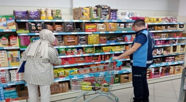 Rafta farklı, kasada farklı fiyata ceza