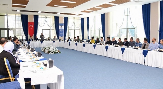 Rektör Çakmak proje desteği alan akademisyenleri tebrik etti
