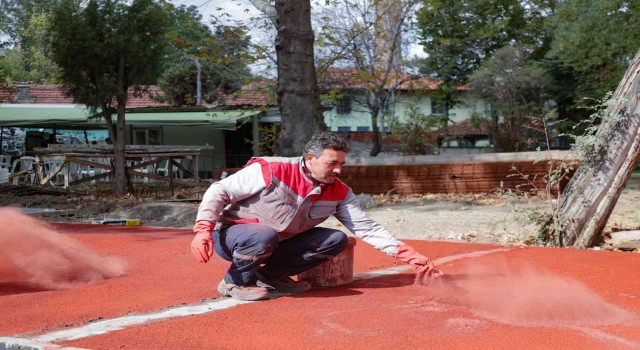 Ressam Ahmet Yakupoğlu Parkındaki çalışmalar hız kazandı