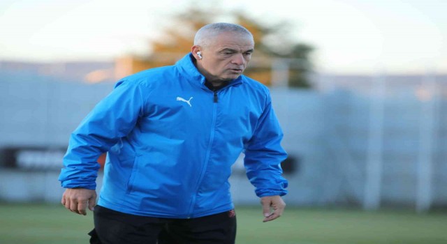 Rıza Çalımbay: “Bir iki takviye ile daha güçleneceğiz”