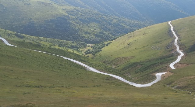 Rizede 22 kilometrelik yayla yolu için vatandaşlar seferber oldu