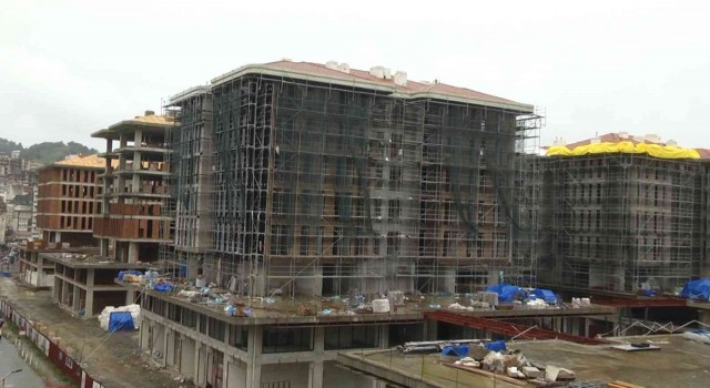 Rizede kentsel dönüşüm için yapılan belediye bloklarında sona yaklaşıldı