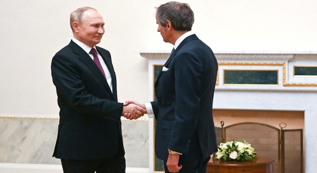 Rusya Devlet Başkanı Putin, UAEA Başkanı Grossi ile bir araya geldi