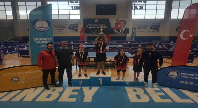 Şahinbeyde Cumhuriyet Bayramı sportif etkinliklerle kutlandı