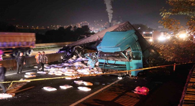 Sakarya D-650 Kara Yolunda feci kaza: 1 ölü, 1 yaralı