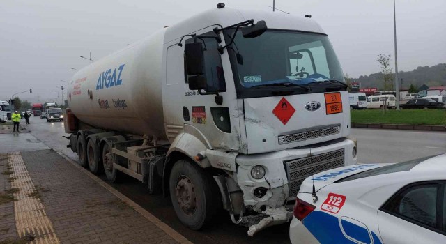 Samsunda LPG yüklü tanker otomobil ile çarpıştı: 1 yaralı